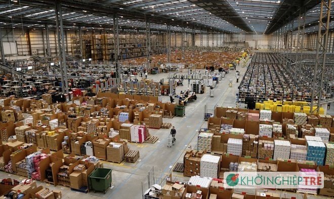 Kho hàng khổng lồ của cửa hàng trực tuyến Amazon 8