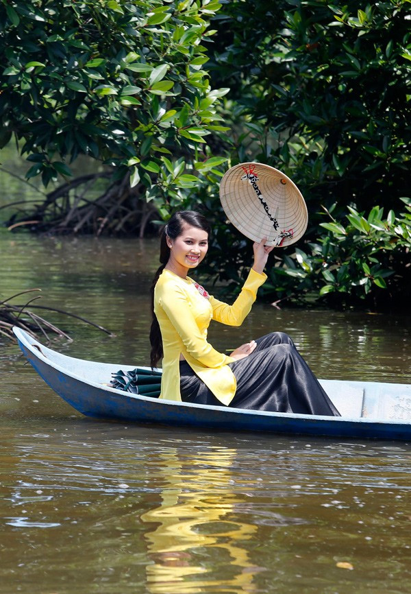 Ngất ngây nhan sắc thí sinh Hoa hậu Việt Nam trong tà áo bà ba 16