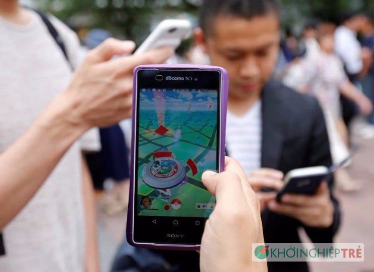 Pokemon Go đang nổi đình nổi đám khắp nơi trên thế giới - Ảnh: Reuters