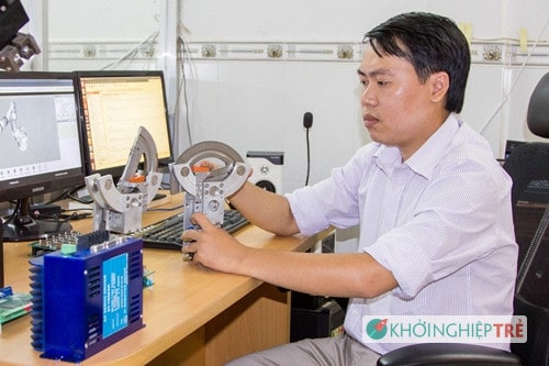 Chàng trai sinh năm 1985 làm việc trong phòng nghiên cứu robot. 4 ý tưởng khởi nghiệp độc đáo của startup Việt