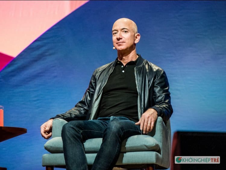 Giàu nhất thế giới, CEO Amazon Jeff Bezos vẫn rửa bát mỗi tối